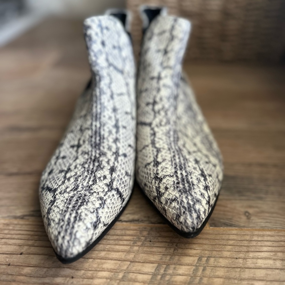 Cole Haan Hara Natural Python Snakeskin Embossed Leather Point toe ankle booties - Picture 5 of 9